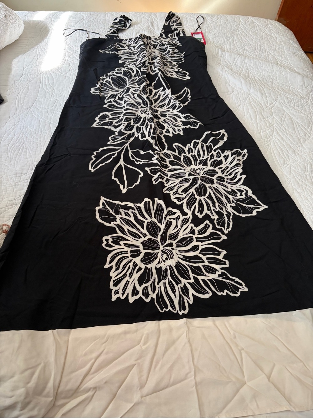 Vince Camuto Black Maxi Dress with White Floral Design